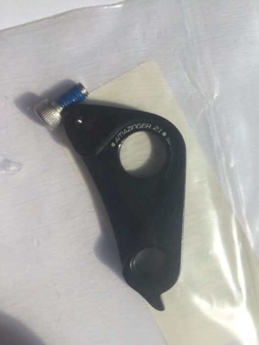 Specialized My17 Derailleur Hanger Amazinger 2.1 Takavaihtajankorvake Sopii useisiin Specializedin taysjousto -pyoriin.