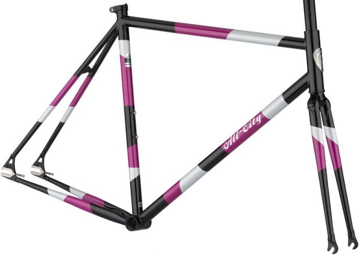 All-City Big Block Frameset Midnight/Frost/Violet Terasrunko ja haarukka radalle tai fixiksi kaduille. Rengastila: 700 x