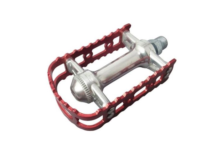 MKS Pedal BM-7 Red Klassisen nakoinen BMX / MTB -poljin. Alumiinirunko Terasakseli Koko: 98x61mm Paino: 366gr Normaalilla