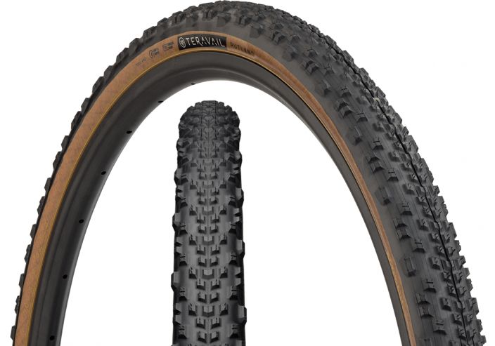 Teravail Rutland 700x42 LS Tan Gravel-renkaiden parhaimmistoa... Rullaa hyvin, mutta tarjoaa kuitenkin reilusti pitoa